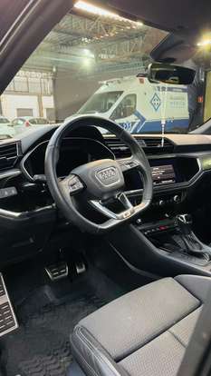 AUDI-Q3-2023