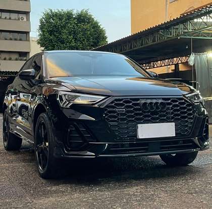 AUDI-Q3-2023