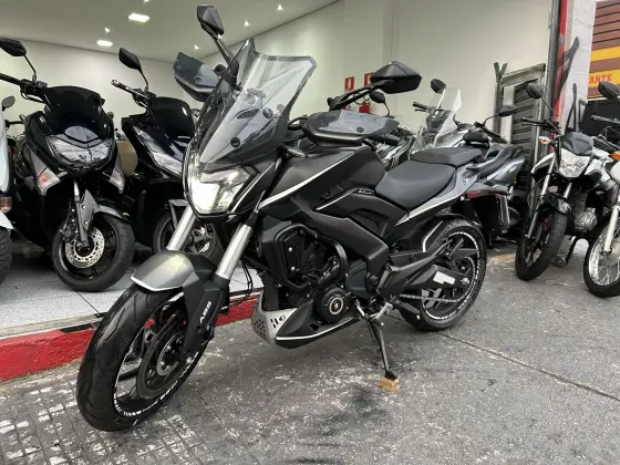 BAJAJ DOMINAR 400 