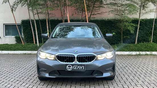 BMW-320i-2020