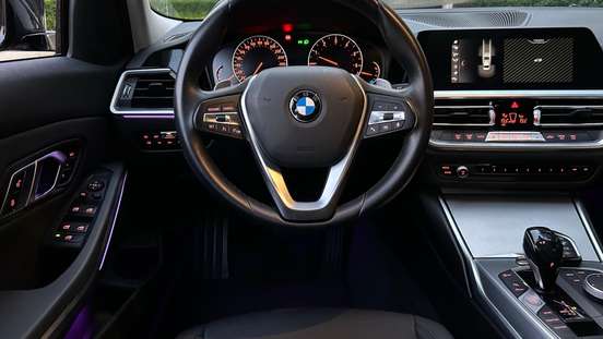 BMW-320i-2.0 16V TURBO GASOLINA GP AUTOMÁTICO BMW-320i-2020