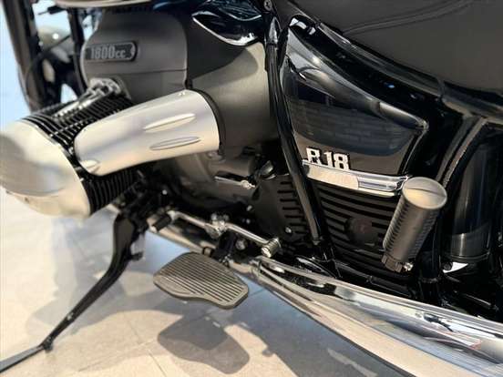 BMW-R 18 BMW-R 18-2023