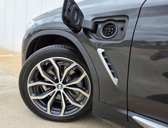 BMW-X3-2021