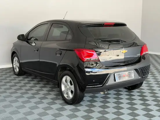 CHEVROLET-ONIX-1.4 MPFI LT 8V FLEX 4P MANUAL CHEVROLET-ONIX-2019