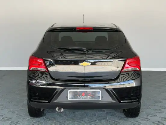 CHEVROLET-ONIX-1.4 MPFI LT 8V FLEX 4P MANUAL CHEVROLET-ONIX-2019