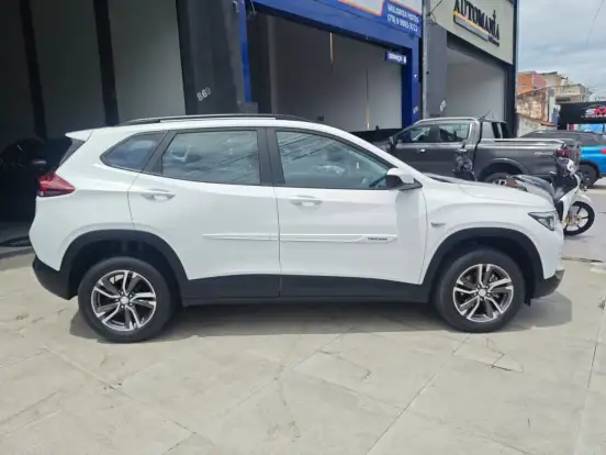 CHEVROLET-TRACKER-2022