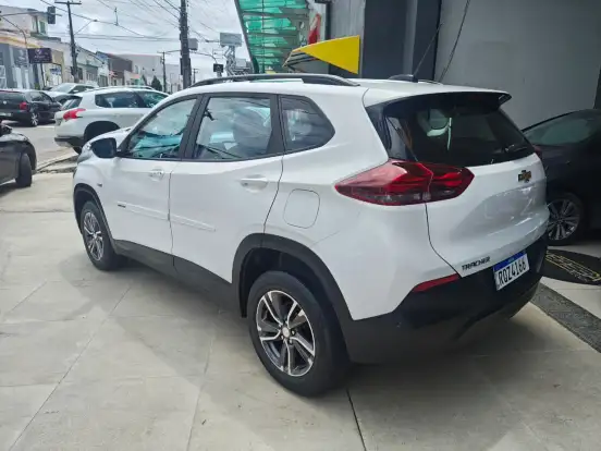 CHEVROLET-TRACKER-2022
