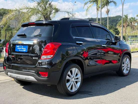 CHEVROLET-TRACKER-2018