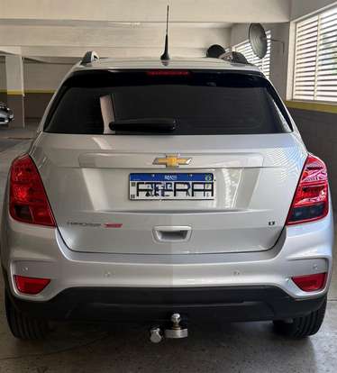 CHEVROLET-TRACKER-2018