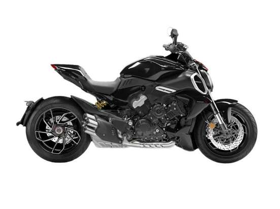 DUCATI-DIAVEL V4 DUCATI-DIAVEL V4-2025