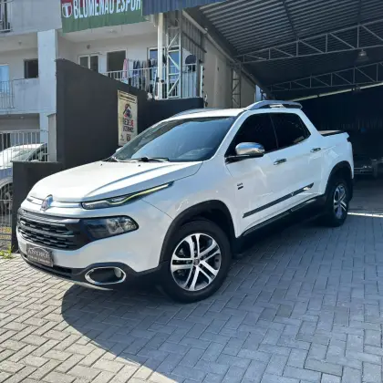 FIAT TORO 2.0 16V TURBO DIESEL VOLCANO 4WD AT9