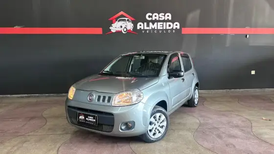 FIAT UNO 1.0 VIVACE 8V FLEX 4P MANUAL