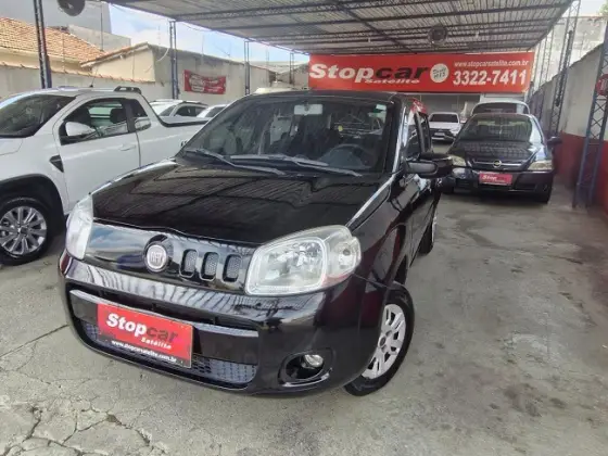 FIAT UNO 1.0 VIVACE 8V FLEX 4P MANUAL FIAT UNO 1.0 VIVACE 8V FLEX 4P MANUAL