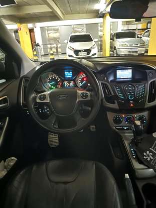 FORD-FOCUS-2013