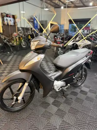 HONDA-BIZ 125 ES-2015