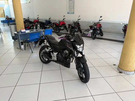 HONDA CB 300F TWISTER CBS HONDA CB 300F TWISTER CBS