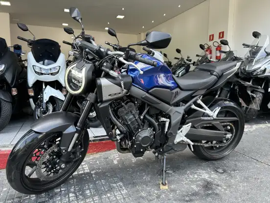 HONDA-CB 650R E-CLUTCH-2025