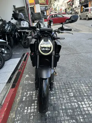 HONDA-CB 650R E-CLUTCH HONDA-CB 650R E-CLUTCH-2025