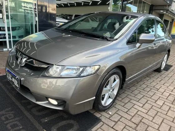 HONDA CIVIC 1.8 LXS 16V FLEX 4P AUTOMÁTICO