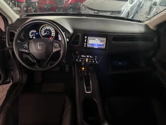 HONDA-HR-V-2015