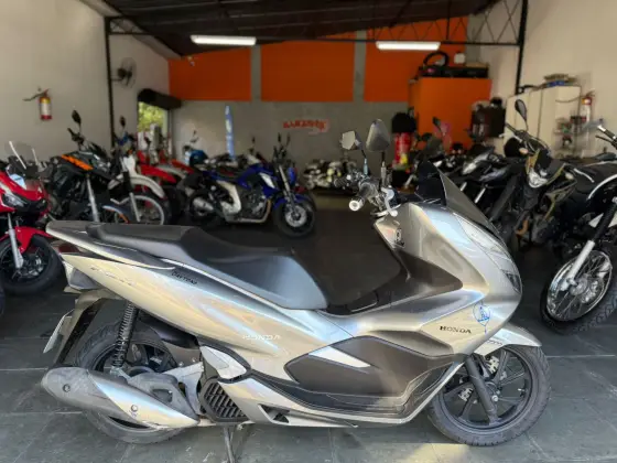 HONDA PCX DLX 