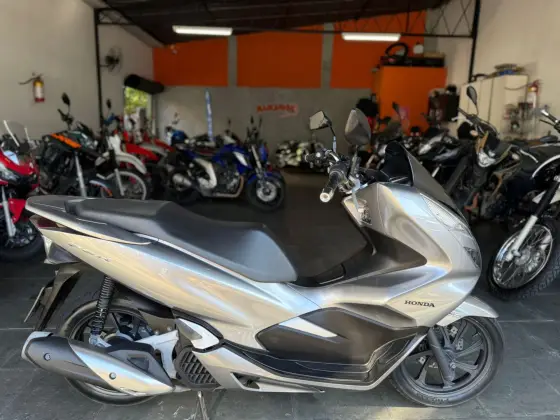 HONDA PCX DLX 