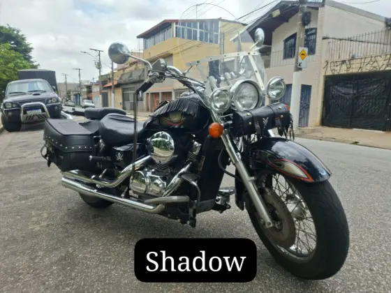 HONDA SHADOW 750 