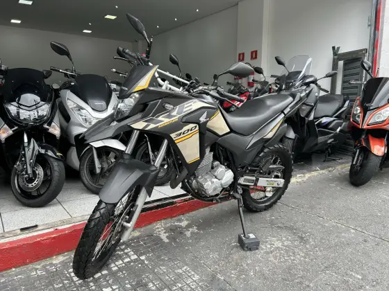 HONDA XRE 300 ADVENTURE HONDA XRE 300 ADVENTURE