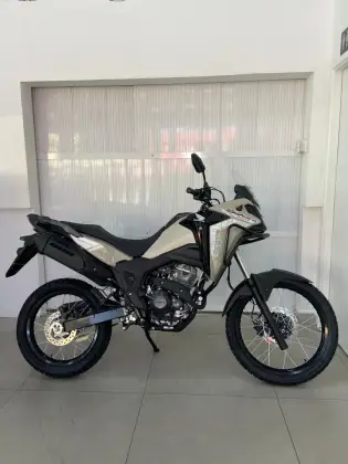 HONDA XRE 300 SAHARA ADVENTURE 