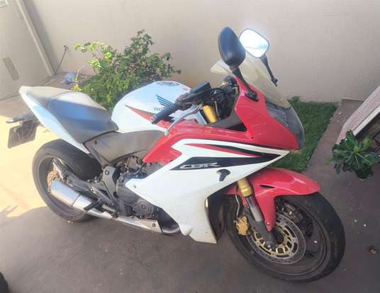 HONDA-CBR 600F HONDA-CBR 600F-2012