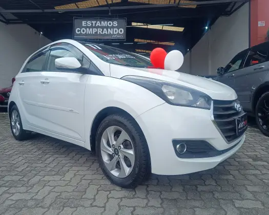 HYUNDAI HB20 1.6 COMFORT PLUS 16V FLEX 4P AUTOMÁTICO HYUNDAI HB20 1.6 COMFORT PLUS 16V FLEX 4P AUTOMÁTICO