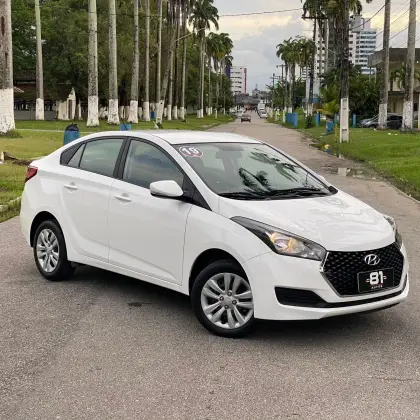 HYUNDAI HB20S 1.6 COMFORT PLUS 16V FLEX 4P AUTOMÁTICO