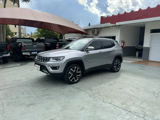 JEEP COMPASS 2.0 16V DIESEL LIMITED 4X4 AUTOMÁTICO JEEP COMPASS 2.0 16V DIESEL LIMITED 4X4 AUTOMÁTICO