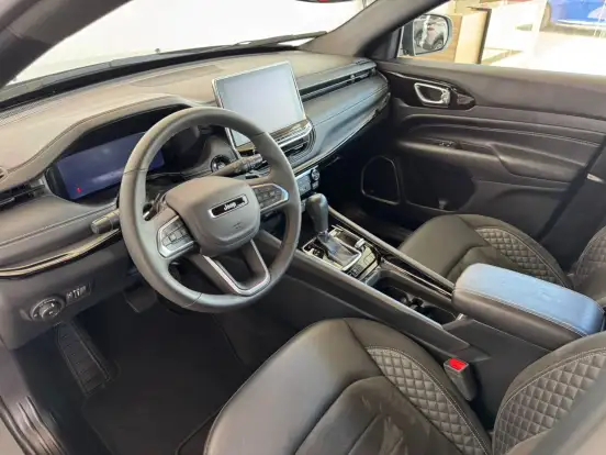 JEEP-COMPASS-2.0 HURRICANE 4 TURBO GASOLINA BLACKHAWK AT9 JEEP-COMPASS-2024
