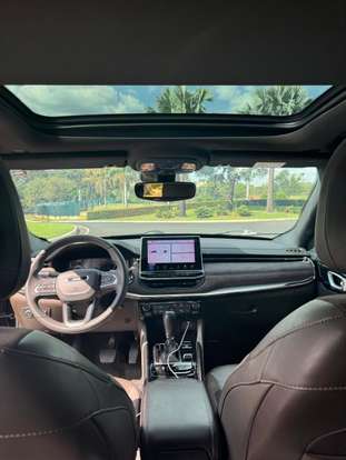 JEEP-COMMANDER-2022