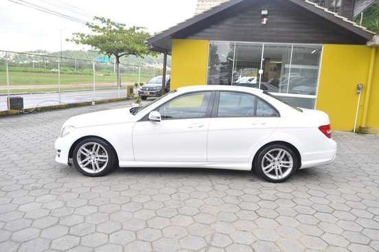 MERCEDES-BENZ-C 180-2012