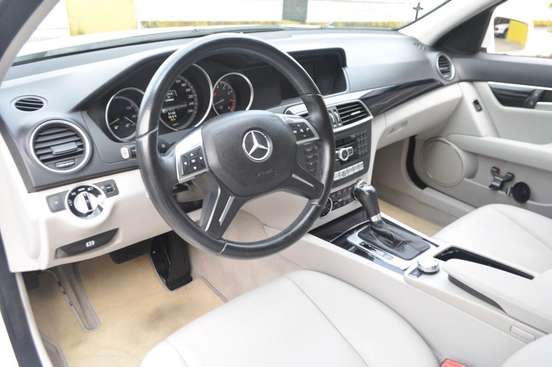 MERCEDES-BENZ-C 180-2012
