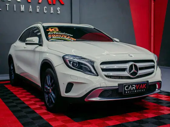 MERCEDES-BENZ GLA 200 1.6 CGI ADVANCE 16V TURBO FLEX 4P AUTOMÁTICO