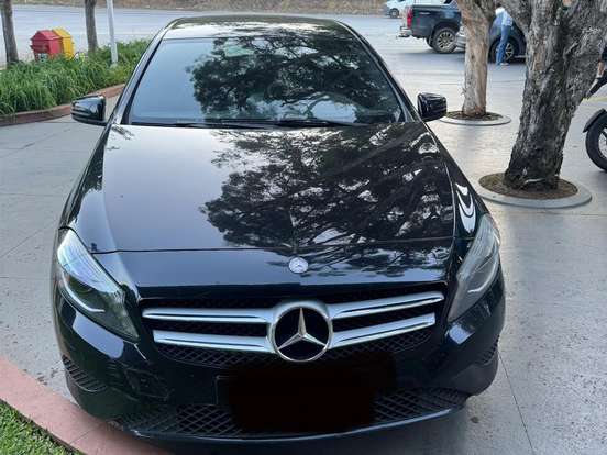 MERCEDES-BENZ-A 200-1.6 TURBO URBAN 16V GASOLINA 4P AUTOMÁTICO MERCEDES-BENZ-A 200-2013