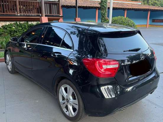 MERCEDES-BENZ-A 200-1.6 TURBO URBAN 16V GASOLINA 4P AUTOMÁTICO MERCEDES-BENZ-A 200-2013