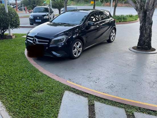 MERCEDES-BENZ-A 200-1.6 TURBO URBAN 16V GASOLINA 4P AUTOMÁTICO MERCEDES-BENZ-A 200-2013