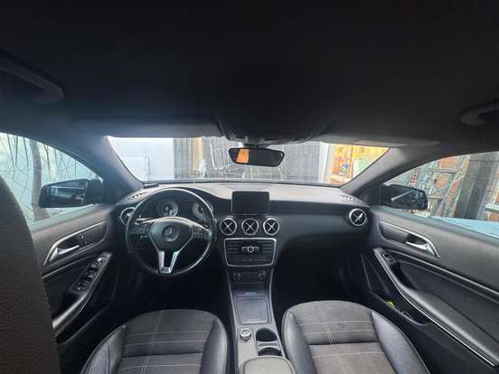 MERCEDES-BENZ-A 200-2013