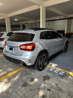 MERCEDES-BENZ-GLA 250-2020