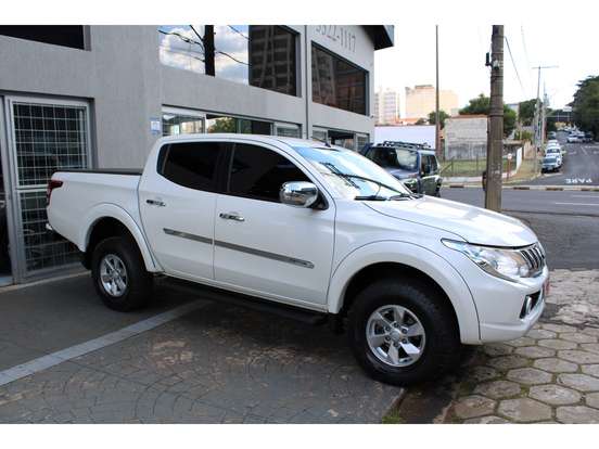 MITSUBISHI-L200 TRITON-2.4 16V TURBO DIESEL SPORT HPE CD 4P 4X4 AUTOMÁTICO MITSUBISHI-L200 TRITON-2017
