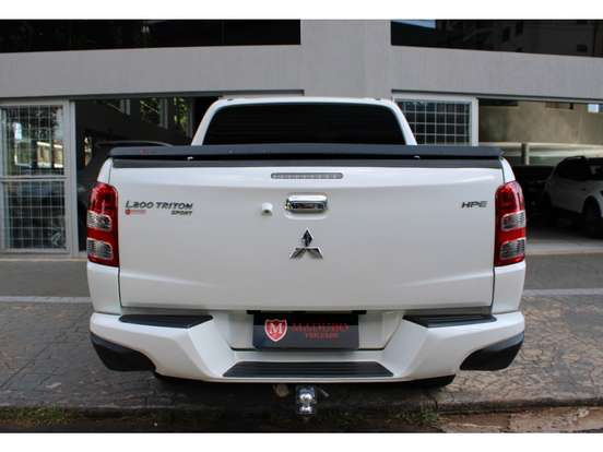 MITSUBISHI-L200 TRITON-2.4 16V TURBO DIESEL SPORT HPE CD 4P 4X4 AUTOMÁTICO MITSUBISHI-L200 TRITON-2017