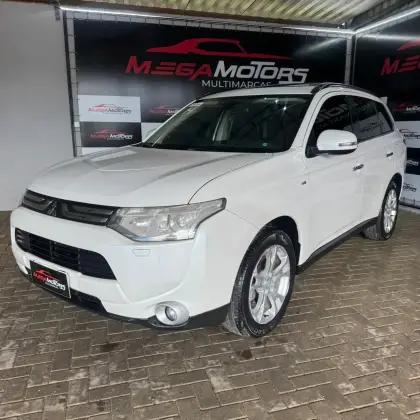 MITSUBISHI OUTLANDER 3.0 GT 4X4 V6 24V GASOLINA 4P AUTOMÁTICO