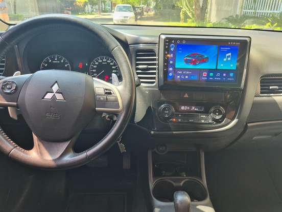 MITSUBISHI-OUTLANDER-2.0 16V GASOLINA 4P AUTOMÁTICO MITSUBISHI-OUTLANDER-2014