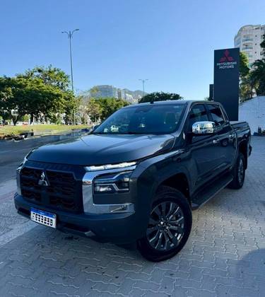 MITSUBISHI TRITON 2.4 BITURBO DIESEL CD HPE-S 4X4 AUTOMÁTICO