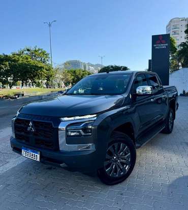 MITSUBISHI-TRITON-2025