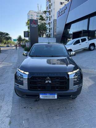 MITSUBISHI-TRITON-2025